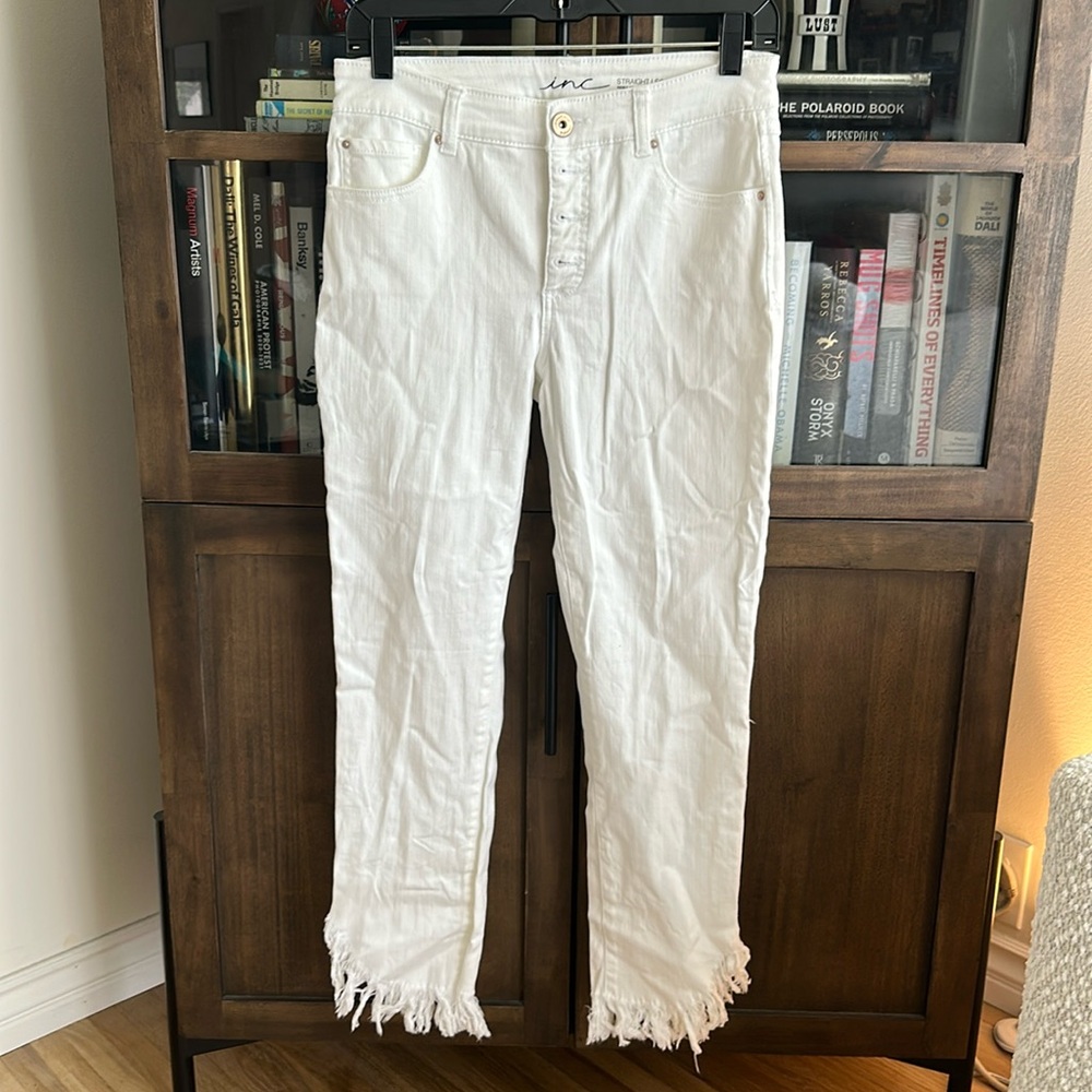 White Denim Jeans Frayed Ends Size 6